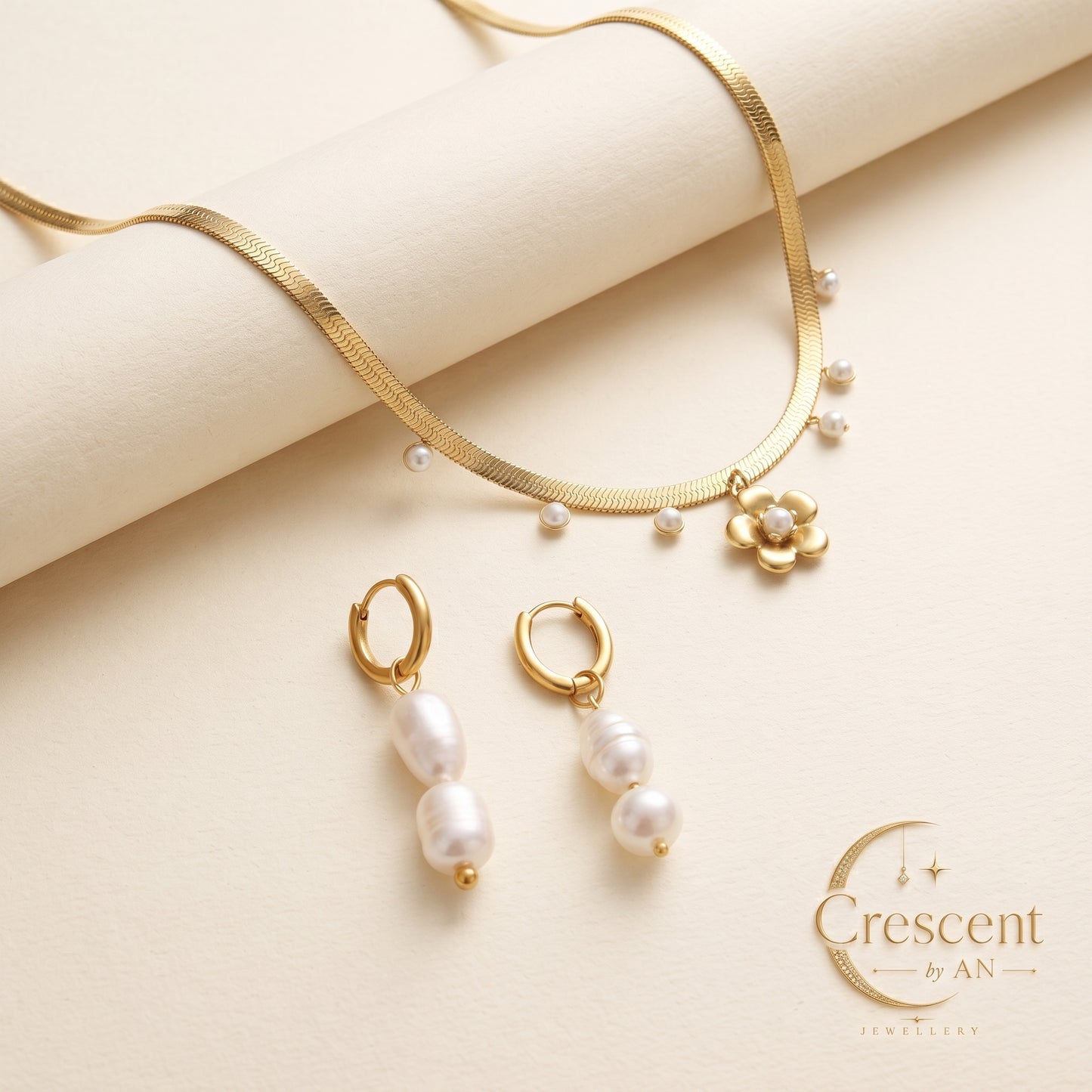 Crescent by An – Pearl Floral Grace Jewellery Set