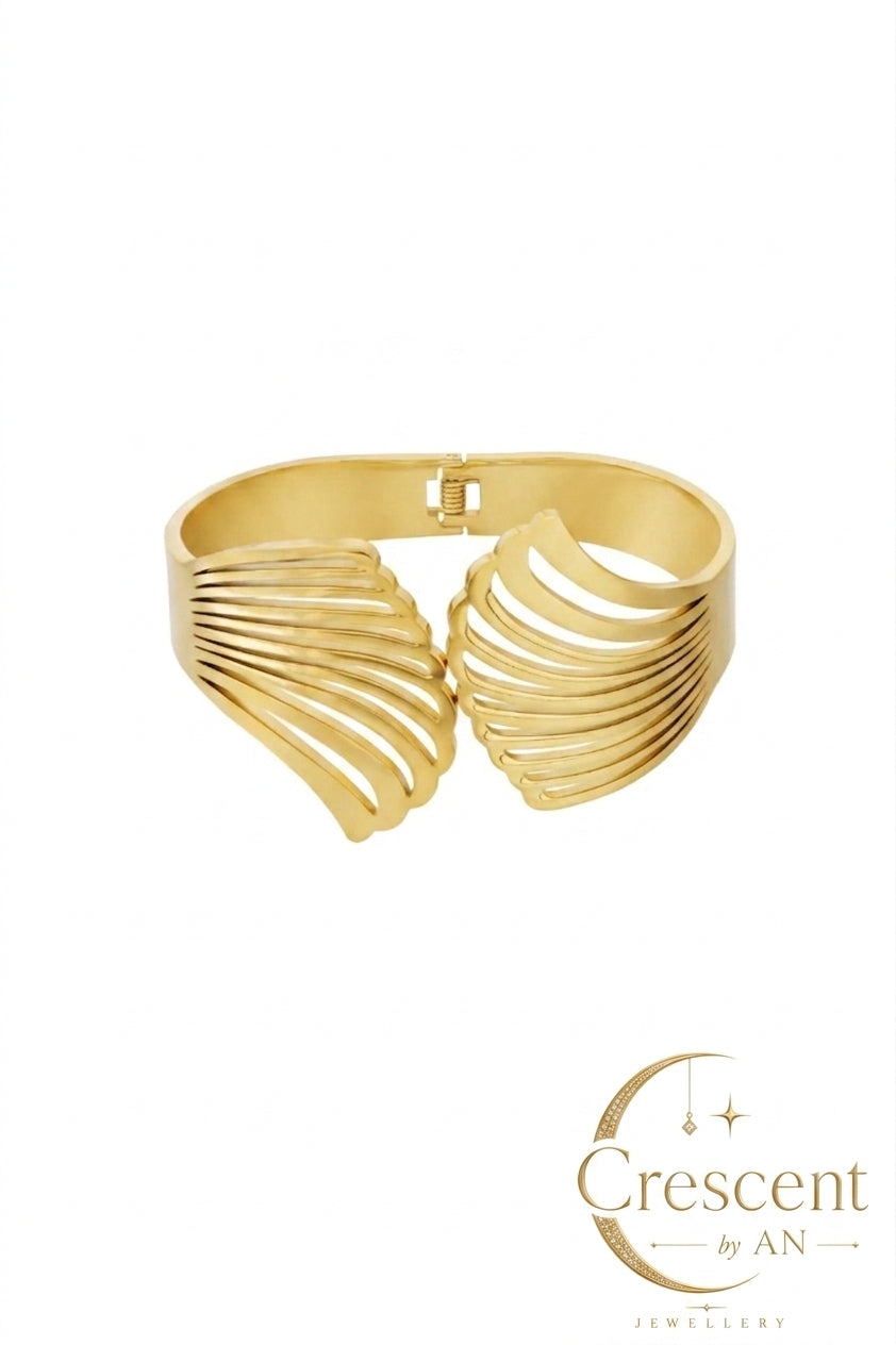 Aurelia Sculpted Fan Bangle
